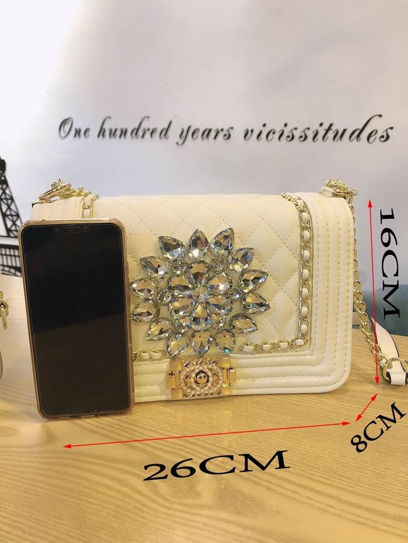 激安価格!4色 ショルダー ショルダーバック ラインストーン 肩掛け チェーン チェーンバック 無地 手持ち バッグ レディース キルティング 煌びやか 華やか 学生 ブラック ホワイト ゴールド シ 激安価格!4色 ショルダー ショルダーバック ラインストーン 肩掛け チェーン チェーンバック 無地 手持ち バッグ レディース キルティング 煌びやか 華やか 学生 ブラック ホワイト ゴールド シ