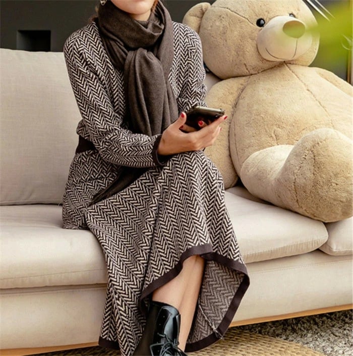 2025新作 気質 ニットセットアップ 着痩せ 体型カバー フリンジ レディース セットアップ ハイネック セーター トップス ロングスカート 二点セット 百掛け レディースファッション 2025新作 気質 ニットセットアップ 着痩せ 体型カバー フリンジ レディース セットアップ ハイネック セーター トップス ロングスカート 二点セット 百掛け レディースファッション