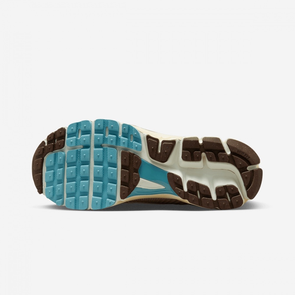 ナイキ W ナイキズームボメロ 5 FB8825 111