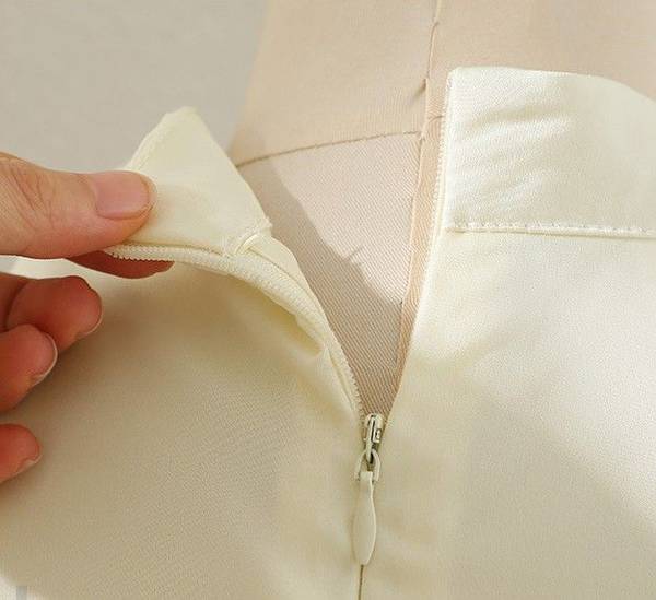 ボウタイ リボン ブラウス レディース トップス 長袖 ハイネック スタンドカラー シャツブラウス パフスリーブ きれいめ お呼ばれ 大きいサイズ 通勤服 オフィス カジュアル 上品 km