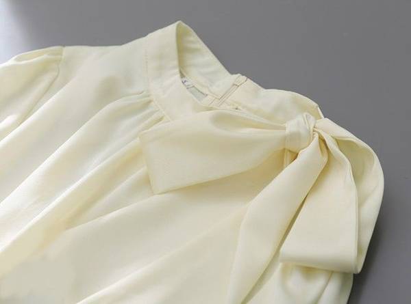 ボウタイ リボン ブラウス レディース トップス 長袖 ハイネック スタンドカラー シャツブラウス パフスリーブ きれいめ お呼ばれ 大きいサイズ 通勤服 オフィス カジュアル 上品 km