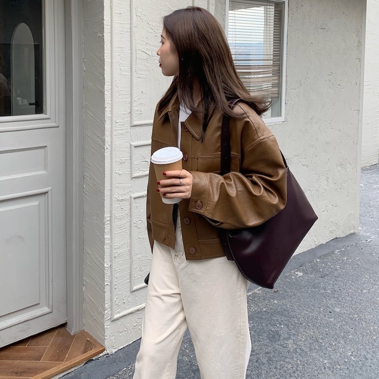 アウター ブルゾン ジャケット シャンパー 上着 ショート ショート丈 袖あり 長袖 Vネック 襟付き レザー かわいい 大人可愛い きれいめ シンプル 大人 おしゃれ お洒落 かっこいい アウター ブルゾン ジャケット シャンパー 上着 ショート ショート丈 袖あり 長袖 Vネック 襟付き レザー かわいい 大人可愛い きれいめ シンプル 大人 おしゃれ お洒落 かっこいい