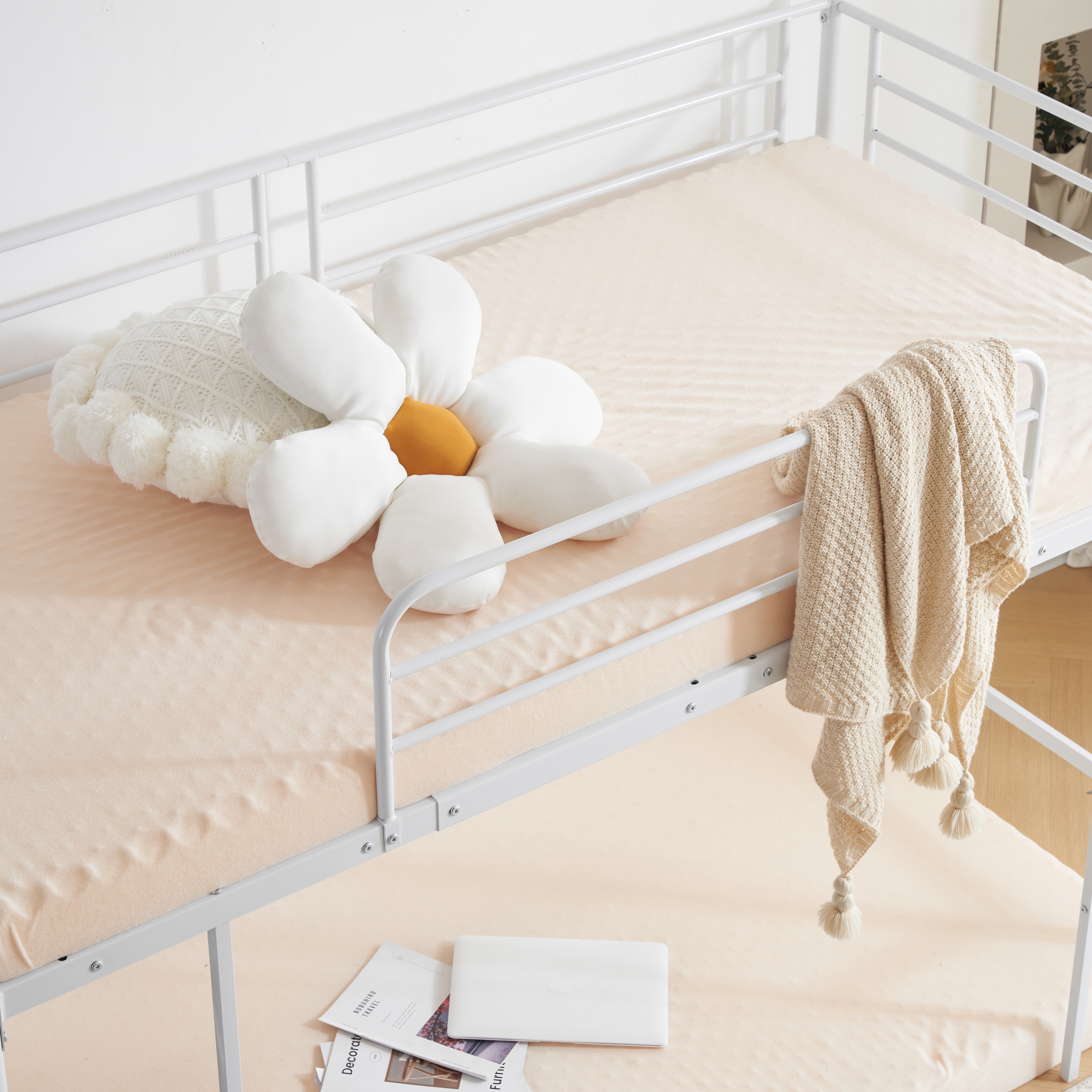 新作】【ホワイト】ロフトベッド パイプベッド シングル ベッド デスク