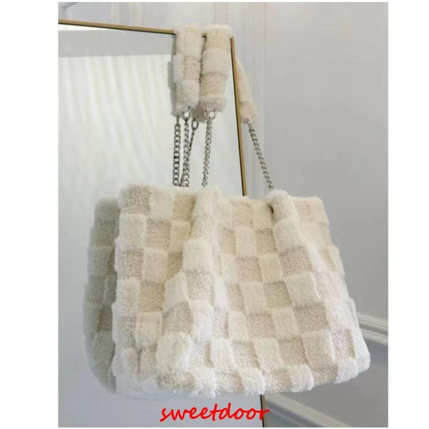 ファーバッグ 秋冬 もこもこバッグ レディース フェークファートートバッグ ハンドバッグ 冬もこもこ ふわふわ 大容量 ボア 可愛い ファッション