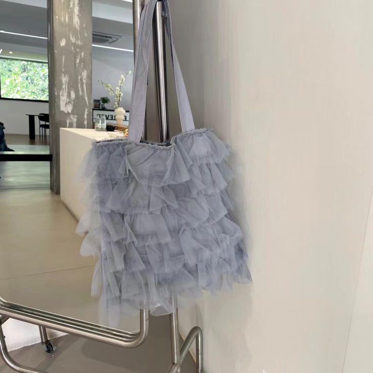【期間限定】チュールトートバッグ フリル ワンショルダー 軽量 ティアード バッグ 【akbss24-556】【予約販売:15-20日】メ込2 【期間限定】チュールトートバッグ フリル ワンショルダー 軽量 ティアード バッグ 【akbss24-556】【予約販売:15-20日】メ込2