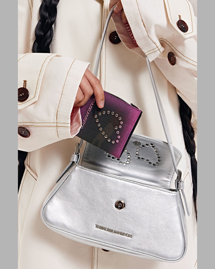 【THE MUSEUM VISITOR】 HEART STUD SPRAY WALLET : CAMO
