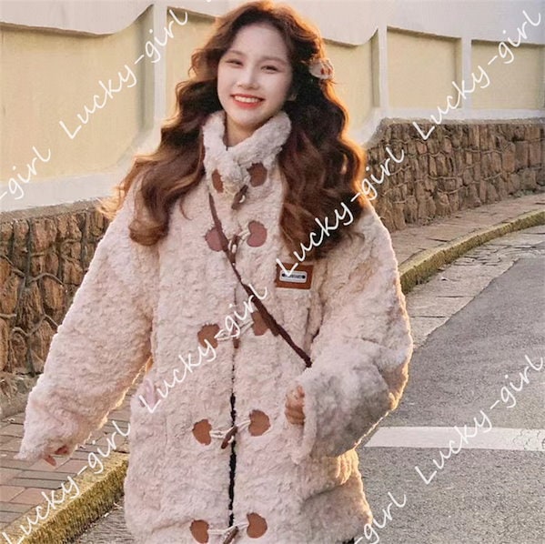 Qoo10] 新しく入荷しました冬服の女性の背中に裹起