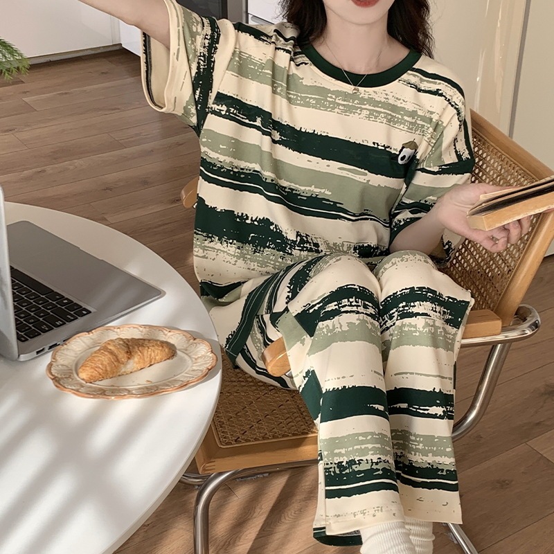 【1点購入 で10点 プレゼント】2025女性用の半袖パジャマ綿の細い漫画の女の子の生弟の丸い首は夏に家の服を着ることができます 【1点購入 で10点 プレゼント】2025女性用の半袖パジャマ綿の細い漫画の女の子の生弟の丸い首は夏に家の服を着ることができます