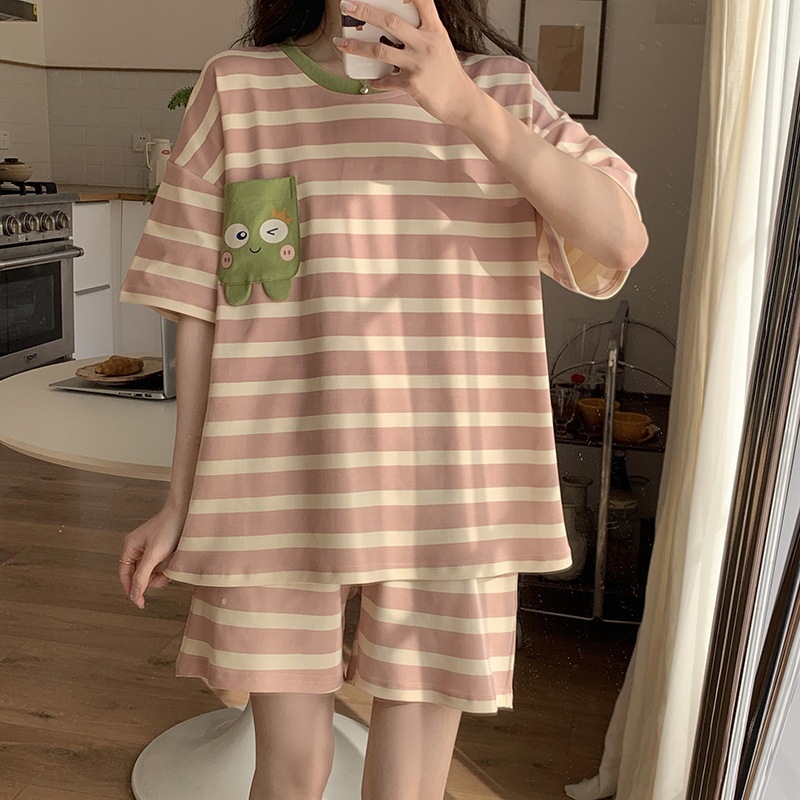 【1点購入 で10点 プレゼント】2025女性用の半袖パジャマ綿の細い漫画の女の子の生弟の丸い首は夏に家の服を着ることができます 【1点購入 で10点 プレゼント】2025女性用の半袖パジャマ綿の細い漫画の女の子の生弟の丸い首は夏に家の服を着ることができます