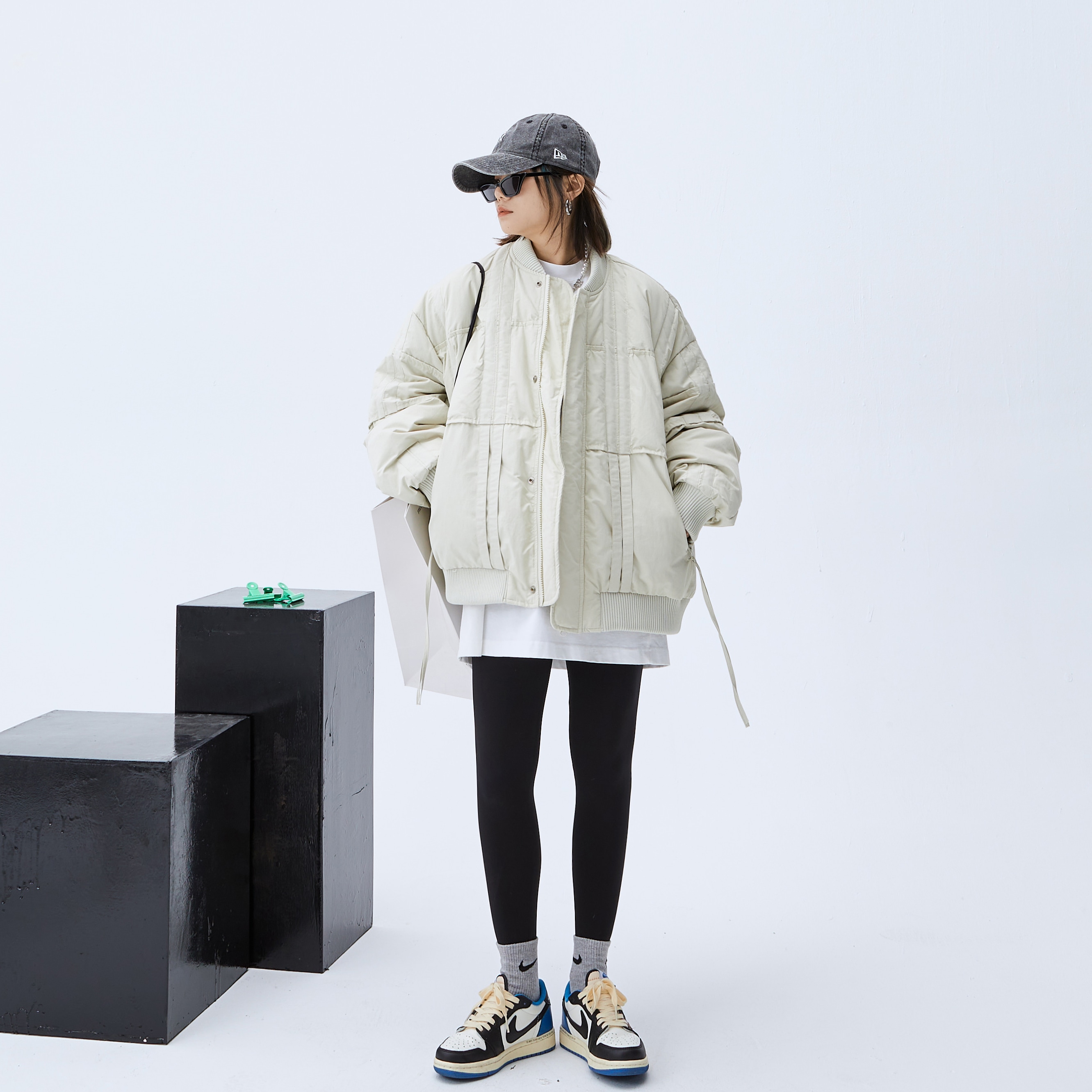 シンプルデザイン ノーカラー ブルゾン オーバーサイズ 2色 レディース トップス ストリート ジッパー ポケット かわいい カジュアル おしゃれ こなれ感 無地 秋 冬 通勤 お出かけ 旅行 休日