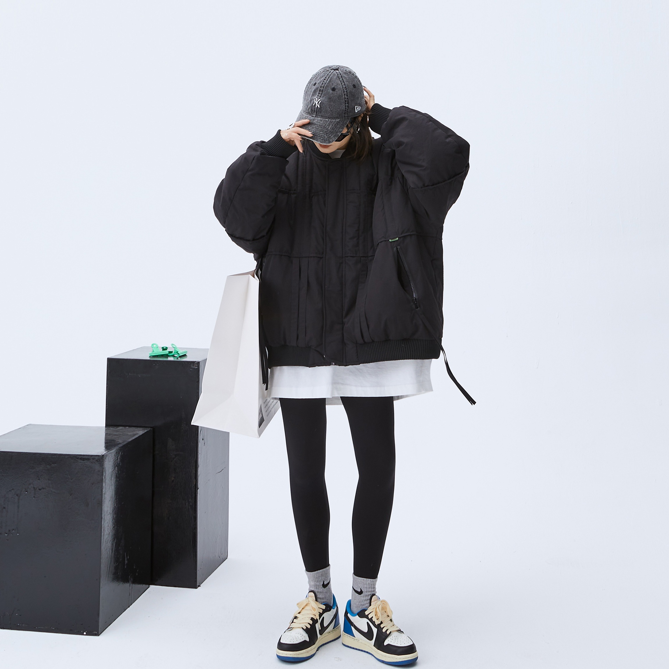 シンプルデザイン ノーカラー ブルゾン オーバーサイズ 2色 レディース トップス ストリート ジッパー ポケット かわいい カジュアル おしゃれ こなれ感 無地 秋 冬 通勤 お出かけ 旅行 休日