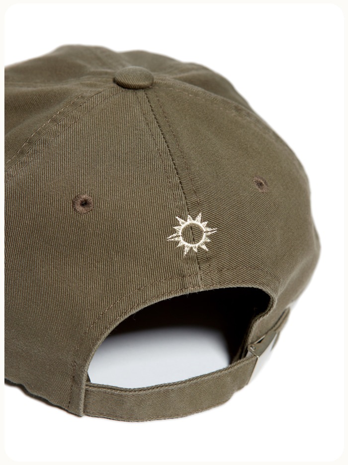 Hello Sunrise-ウォッシュドHSアーチロゴキャップ Khaki Beige Hello Sunrise ウォッシュドHSアーチロゴキャップ Khaki Beige