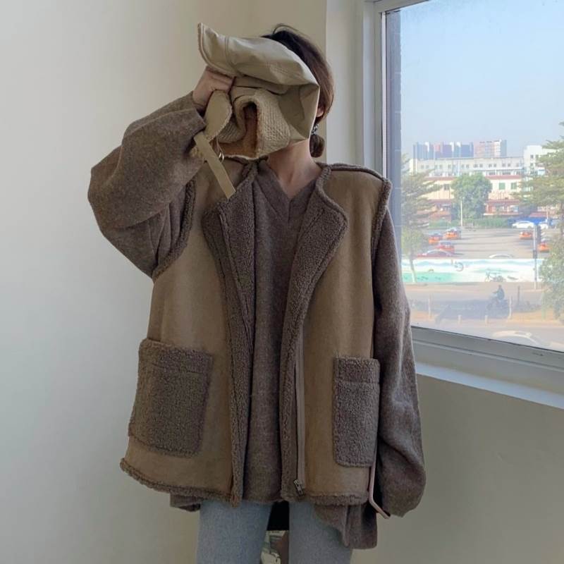 ベスト ボア もこもこ アウター トップス レディース 前開き 秋 冬 カーキ 無地 ジッパー ジップ ポケット 上着 リバーシブル 大人可愛い 個性的 モコモコ ワンサイズ フリーサイズ シンプル
