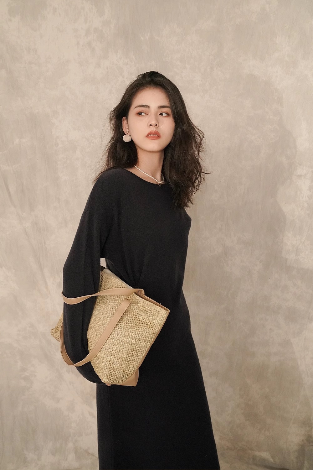 秋 冬 ウール スリム ラウンドネック 長袖 ワンピース ワンピース 膝下 袖あり 長袖 襟なし 大人可愛い きれいめ シンプル 大人 上品 おしゃれ お洒落 無地 秋 冬 10代 20代 30代 秋 冬 ウール スリム ラウンドネック 長袖 ワンピース ワンピース 膝下 袖あり 長袖 襟なし 大人可愛い きれいめ シンプル 大人 上品 おしゃれ お洒落 無地 秋 冬 10代 20代 30代