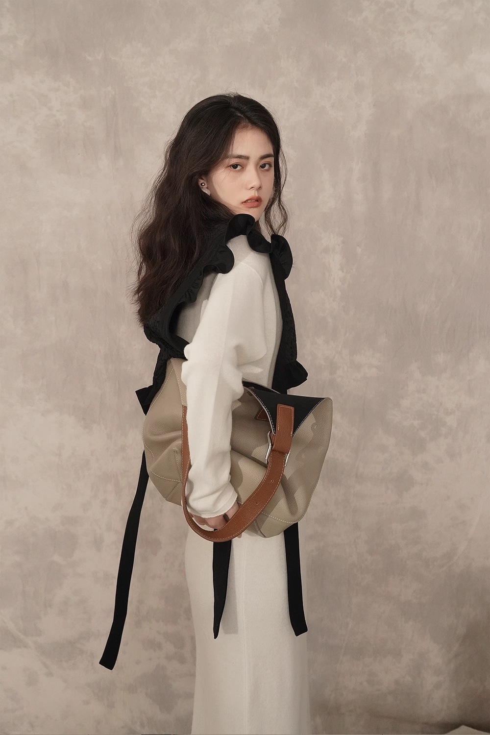 秋 冬 ウール スリム ラウンドネック 長袖 ワンピース ワンピース 膝下 袖あり 長袖 襟なし 大人可愛い きれいめ シンプル 大人 上品 おしゃれ お洒落 無地 秋 冬 10代 20代 30代 秋 冬 ウール スリム ラウンドネック 長袖 ワンピース ワンピース 膝下 袖あり 長袖 襟なし 大人可愛い きれいめ シンプル 大人 上品 おしゃれ お洒落 無地 秋 冬 10代 20代 30代