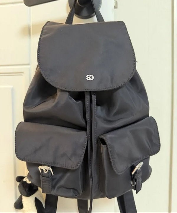 Qoo10] STAND OIL Hug Backpack - 4色 (2