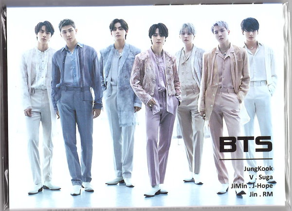 Qoo10] [8個] BTS [メモ帳80枚セット]