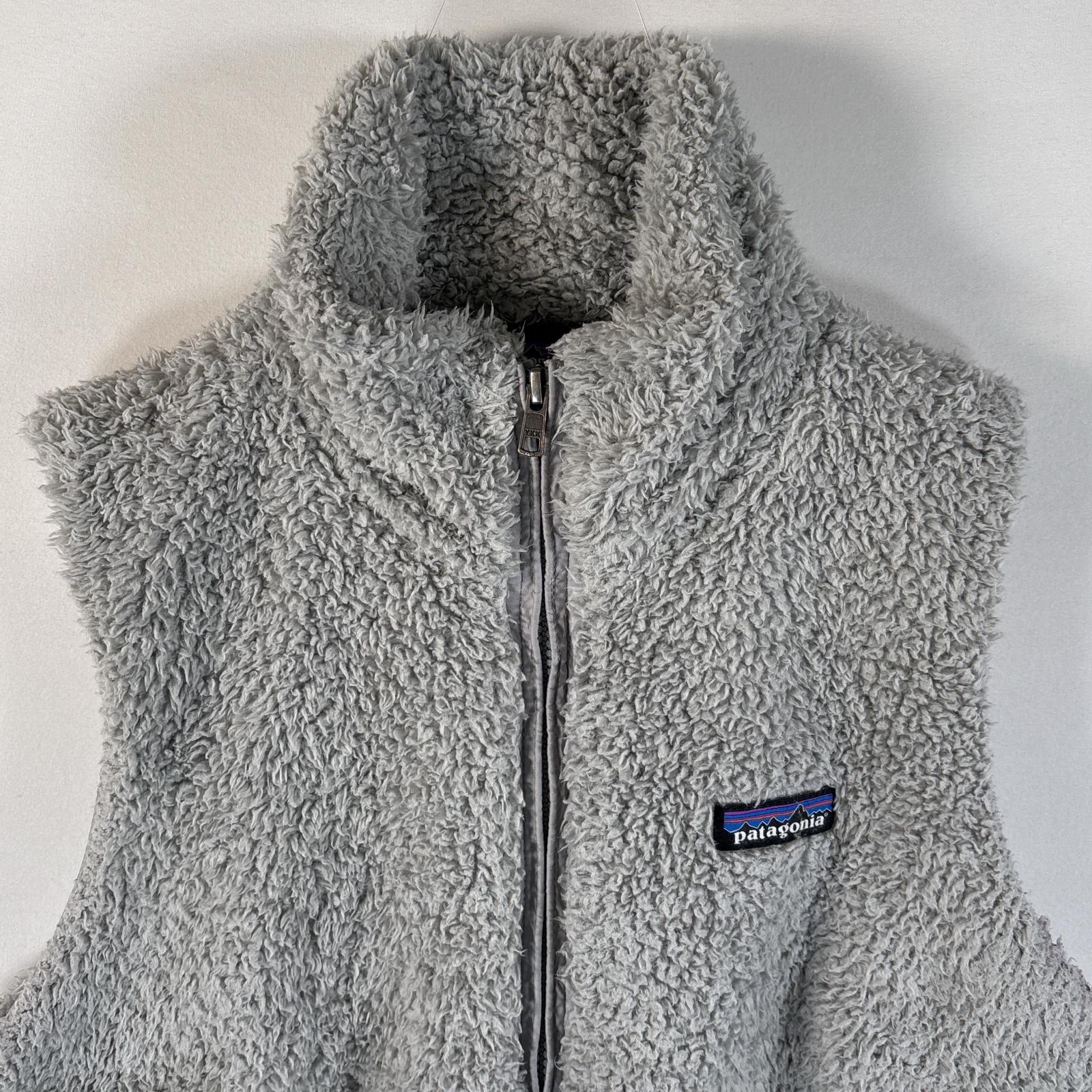 古着 フリースベスト ワンポイントロゴ フルジップ ボア サイドポケット M グレー レディース 古着 フリースベスト ワンポイントロゴ フルジップ ボア サイドポケット M グレー レディース