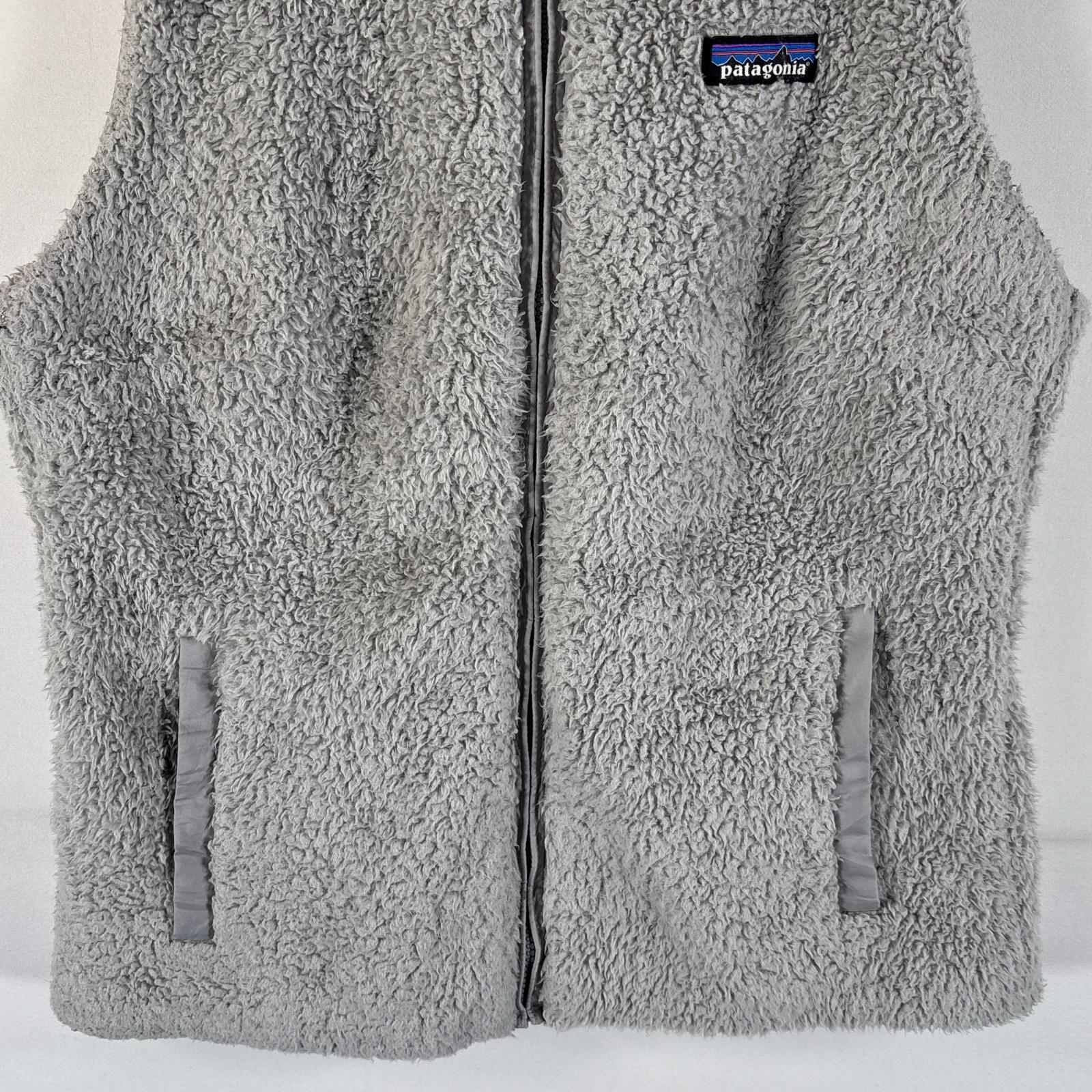 古着 フリースベスト ワンポイントロゴ フルジップ ボア サイドポケット M グレー レディース 古着 フリースベスト ワンポイントロゴ フルジップ ボア サイドポケット M グレー レディース