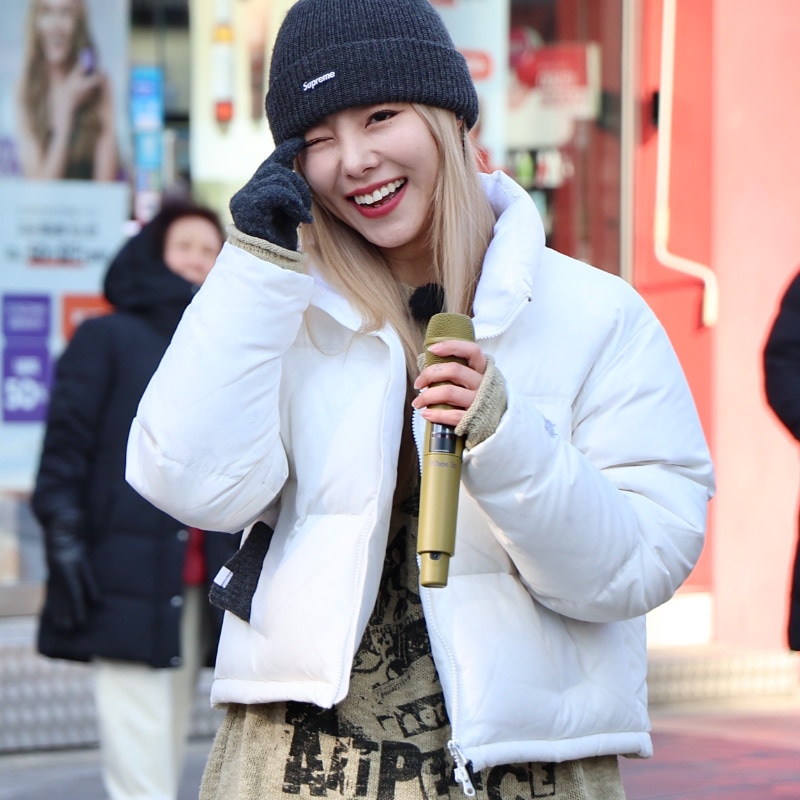 [MAMAMOO フィイン 着用] ROCK BAND KNIT 韓国 アイドル 長袖 レディース メンズ 大きいサイズ ゆったり 秋 冬