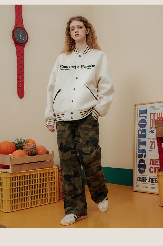 ConE 2024春新作レトロベースボールジャケットトレンドブランドファッションカップルジャケットメンズとレディースイントレンド ConE 2024春新作レトロベースボールジャケットトレンドブランドファッションカップルジャケットメンズとレディースイントレンド