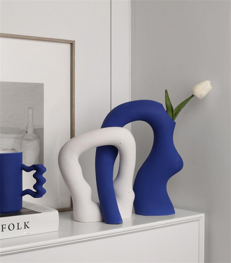 INSスタイル 陶磁器 リビング 異形 芸術 花瓶 置物 玄関 酒箱 装飾 家庭 クリエイティブ オシャレ INSスタイル 陶磁器 リビング 異形 芸術 花瓶 置物 玄関 酒箱 装飾 家庭 クリエイティブ オシャレ