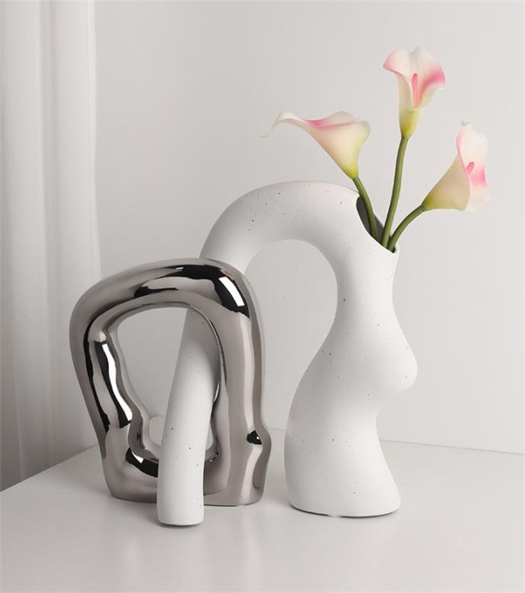 INSスタイル 陶磁器 リビング 異形 芸術 花瓶 置物 玄関 酒箱 装飾 家庭 クリエイティブ オシャレ INSスタイル 陶磁器 リビング 異形 芸術 花瓶 置物 玄関 酒箱 装飾 家庭 クリエイティブ オシャレ