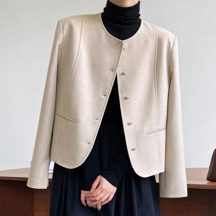 ノーカラージャケットスーツ生地レディースジャケットノーカラーショート丈羽織りアウターゴールドボタン玉縁ポケット秋ジャケット秋アウター裏地付き上品韓国大人エレガントきれいめ通勤オフィスカジュアル