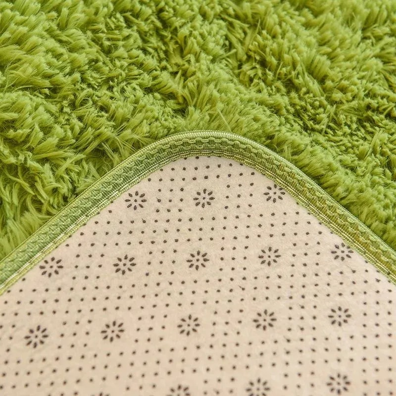 ふわふわの柔らかい緑のリビングルームのカーペット 子供部屋用の大きくて柔らかいカーペット Grass green carpet 80X200cm
