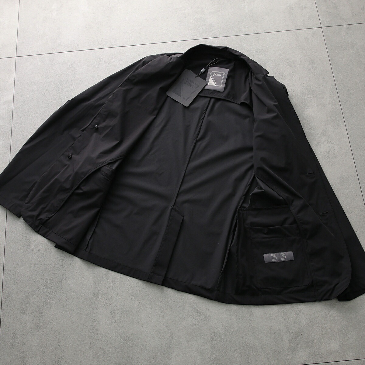 HERNO FUNCTIONAL WARDROBE ヘルノ ファンクショナル ワードローブ テーラードジャケット GA000179U 12803Z メンズ ライト ブレザー カラー2色 HERNO FUNCTIONAL WARDROBE ヘルノ ファンクショナル ワードローブ テーラードジャケット GA000179U 12803Z メンズ ライト ブレザー カラー2色