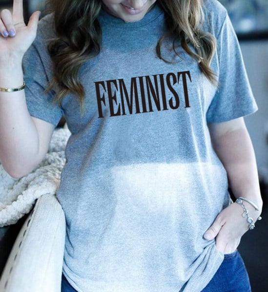 夏の女性のルーズTシャツFEMINIST Lettersプリントシャツ半袖トップスTee 夏の女性のルーズTシャツFEMINIST Lettersプリントシャツ半袖トップスTee