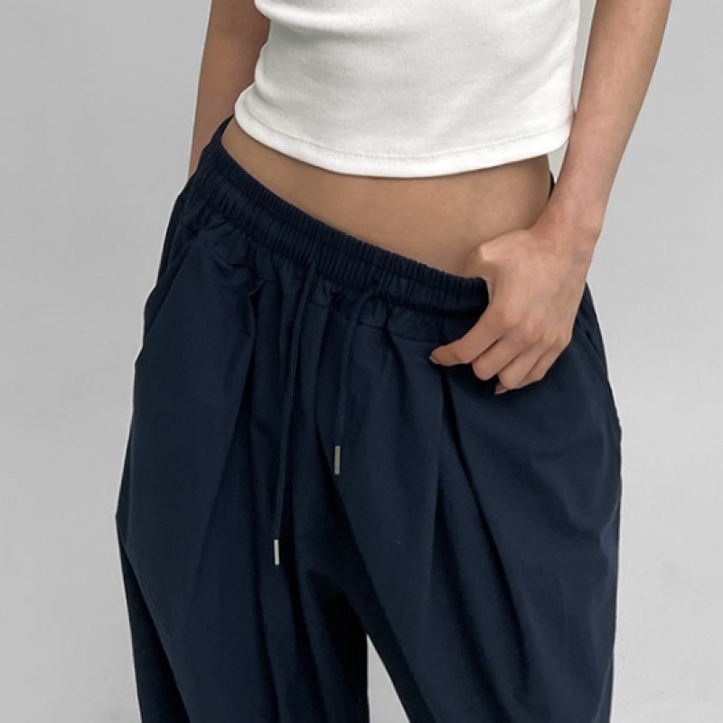 ブラックアップ (ユニセックス) なめらかなピンタックワイドバンディングパンツ ブラックアップ (ユニセックス) なめらかなピンタックワイドバンディングパンツ