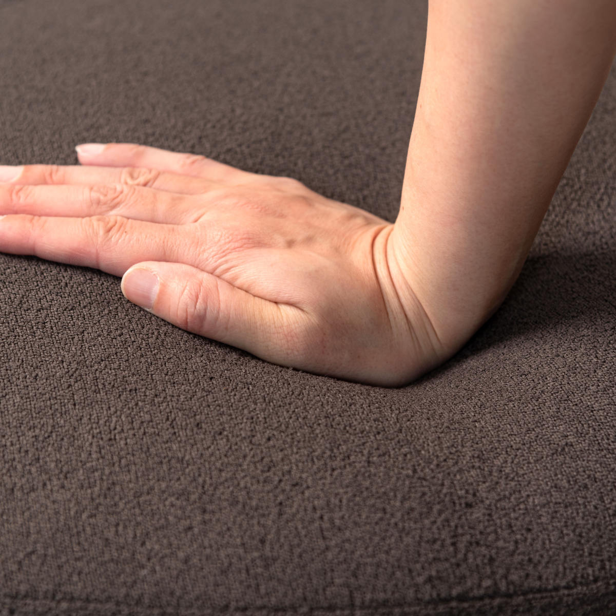 スツール 高さ33cm シンプル 1人掛け コンパクト ファブリック 布 低め ロー 椅子 リビング 玄関 モダン スタイリッシュ ホテルライク スツール 高さ33cm シンプル 1人掛け コンパクト ファブリック 布 低め ロー 椅子 リビング 玄関 モダン スタイリッシュ ホテルライク