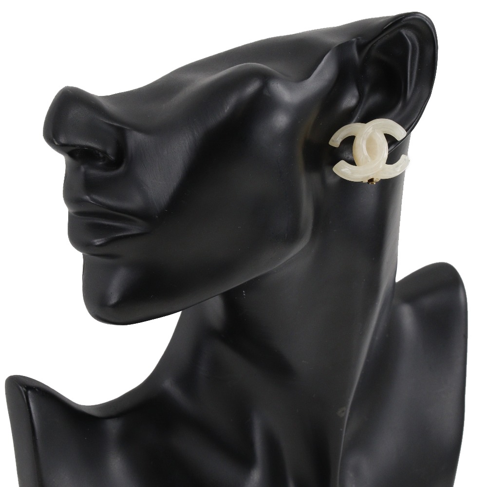 ココマーク イヤリング プラスチック 白 02P 約5.7g レディース 中古品 A-ランク