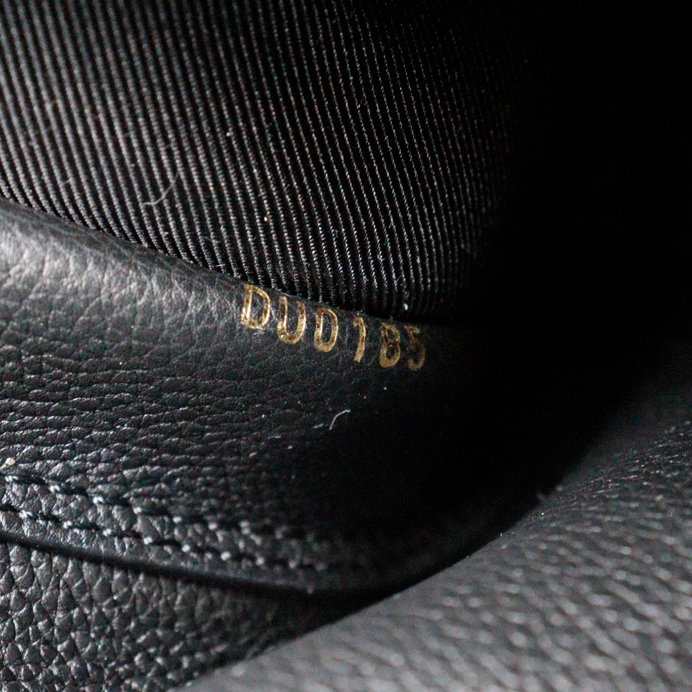 ロックミーMM M50191 トートバッグ カーフ 黒 ベージュ DU0185 レディース 中古品 ロックミーMM M50191 トートバッグ カーフ 黒 ベージュ DU0185 レディース 中古品