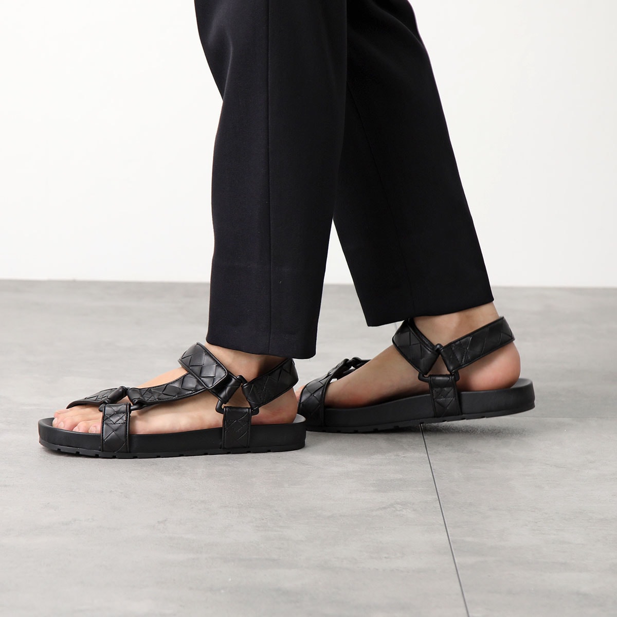 BOTTEGA VENETA ボッテガヴェネタ サンダル TRIP トリップ 775305 V3HB0 メンズ イントレチャート レザー スリングバッグ シュー