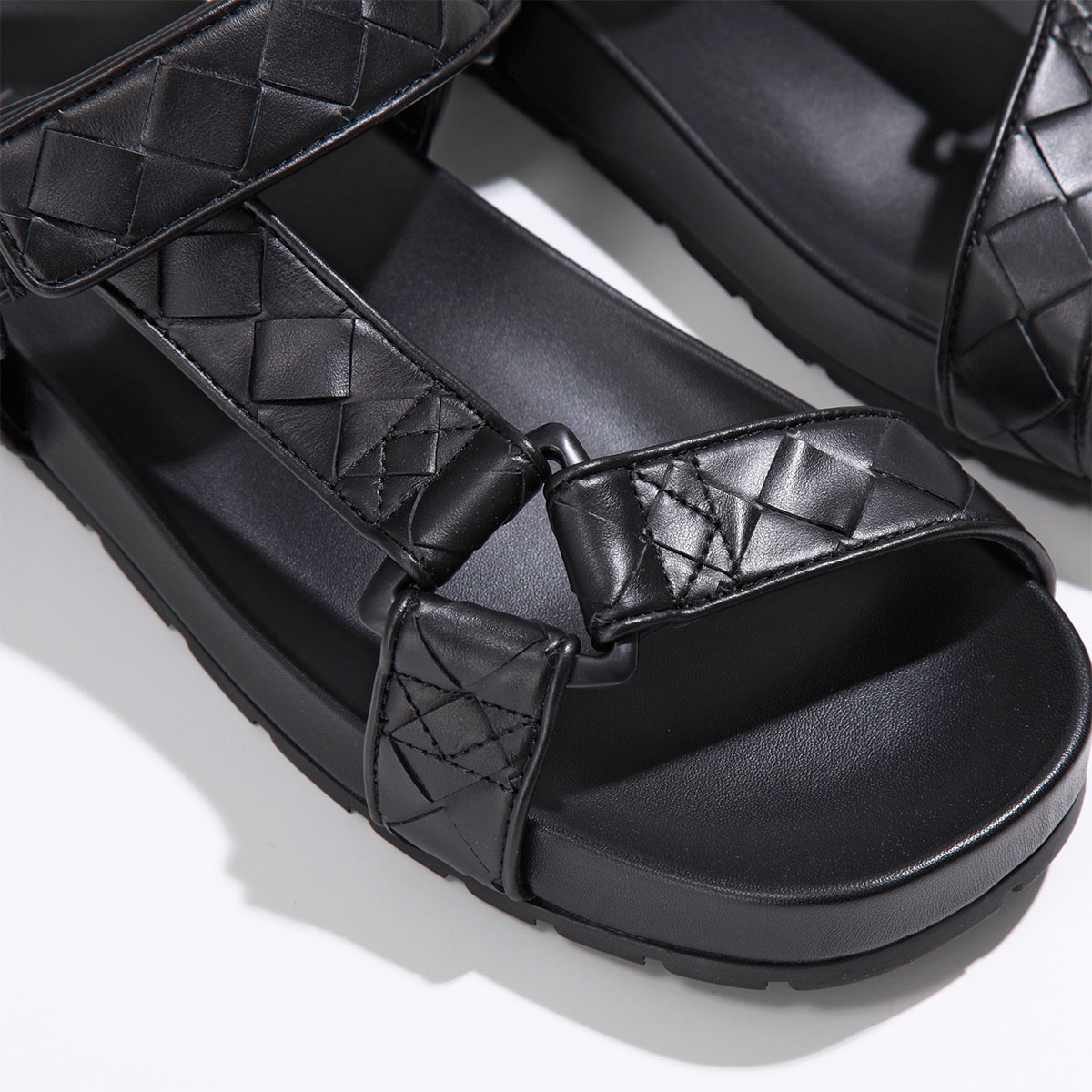 BOTTEGA VENETA ボッテガヴェネタ サンダル TRIP トリップ 775305 V3HB0 メンズ イントレチャート レザー スリングバッグ シュー