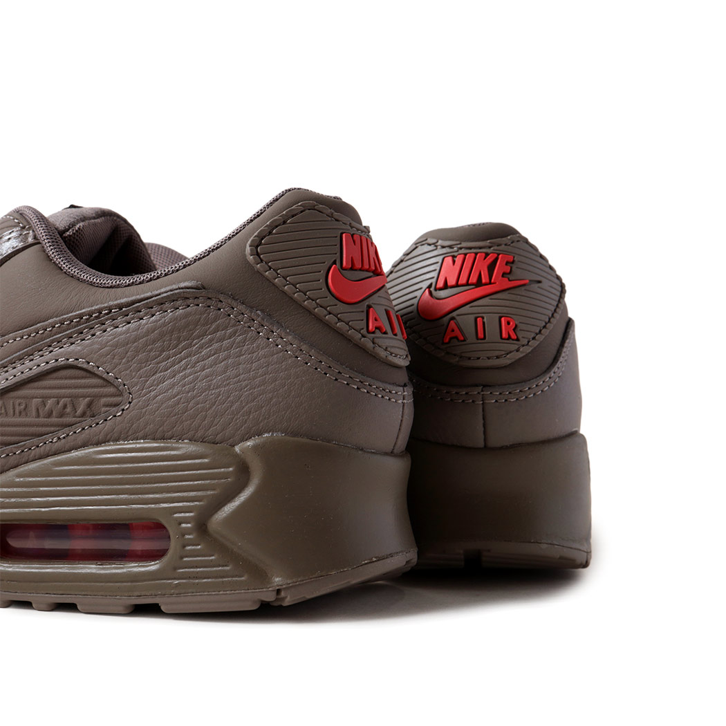 NIKE ナイキ エアマックス 90 スニーカー AIR MAX 90 ESS+ CAVE STONE/ADOBE ( ブラウン 茶色 メンズ IH2063-201 ) NIKE ナイキ エアマックス 90 スニーカー AIR MAX 90 ESS+ CAVE STONE/ADOBE ( ブラウン 茶色 メンズ IH2063-201 )