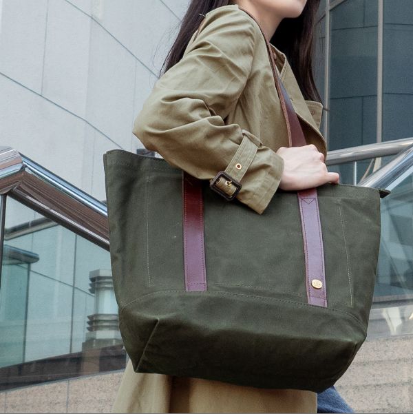 キャンパス トートバッグ 大容量 大きめ レディース メンズ キャンバス ファスナー付き A4 防水 帆布 ユニセックス パラフィン加工 PC バッグ 通学 通勤