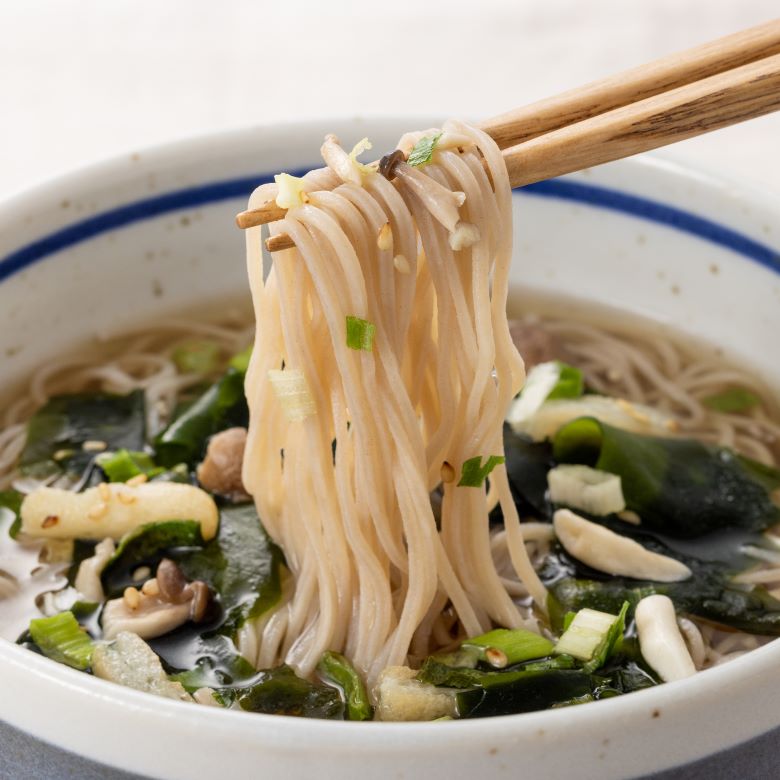 オオムギ麺(即席麺)24食　ハトムギ茶プレゼント
