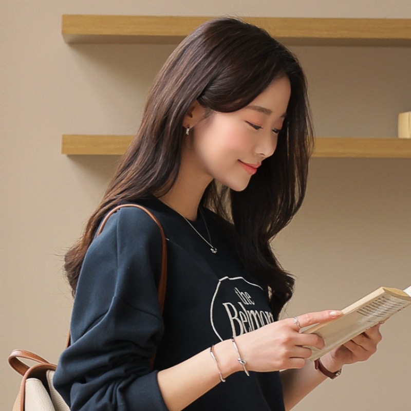 Click & Funny ディルゼン・クロップ・エンブロイダリー・スウェットシャツ Click & Funny ディルゼン・クロップ・エンブロイダリー・スウェットシャツ