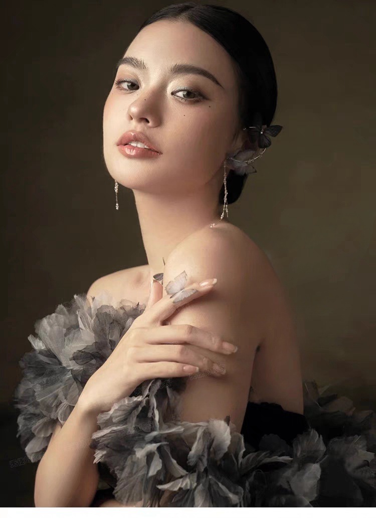 ウエディングドレス ノースリーブ 黒ベルベット黒の船型ネックドレス 二次会 結婚式ドレス パーティードレス 花嫁 フォトウエディング ビーチフォト