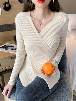 トップス カットソー ニットソー セーター 袖あり 長袖 Vネック ホワイト アプリコット ブラウン ブラック 大人 かわいい 大人可愛い 上品 おしゃれ 主役級 存在感 春 秋 冬 10代 個性的 トップス カットソー ニットソー セーター 袖あり 長袖 Vネック ホワイト アプリコット ブラウン ブラック 大人 かわいい 大人可愛い 上品 おしゃれ 主役級 存在感 春 秋 冬 10代 個性的