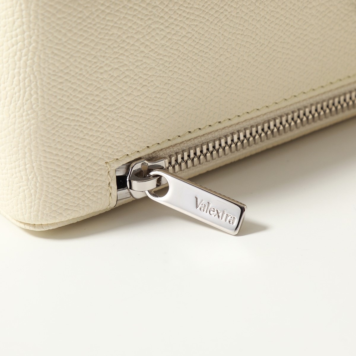 Valextra ヴァレクストラ ショルダーバッグ TRIC TRAC トリックトラック V5L24 028000W WBSR0024028LRL99 メンズ レザー 鞄 カラー2色