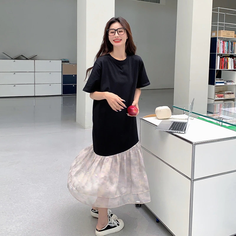 実際のメッシュスプライシングドレス女性夏の新しい2024衝突色薄いヘップバーンスタイルファッション半袖セータードレス