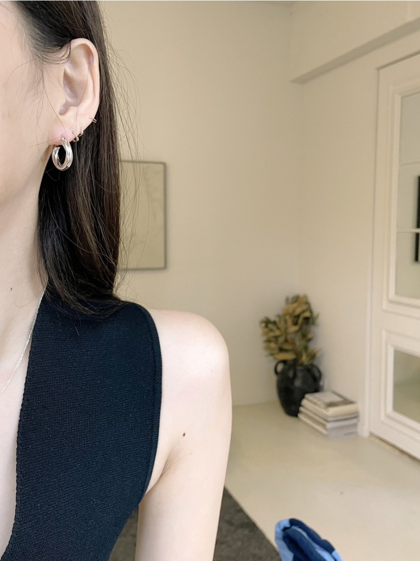 【just LoveR.】Classic Curve Earrings▲aespa着用 just LoveR.(ジャストラバー) - Aespaカリナ/LESSERAFIM