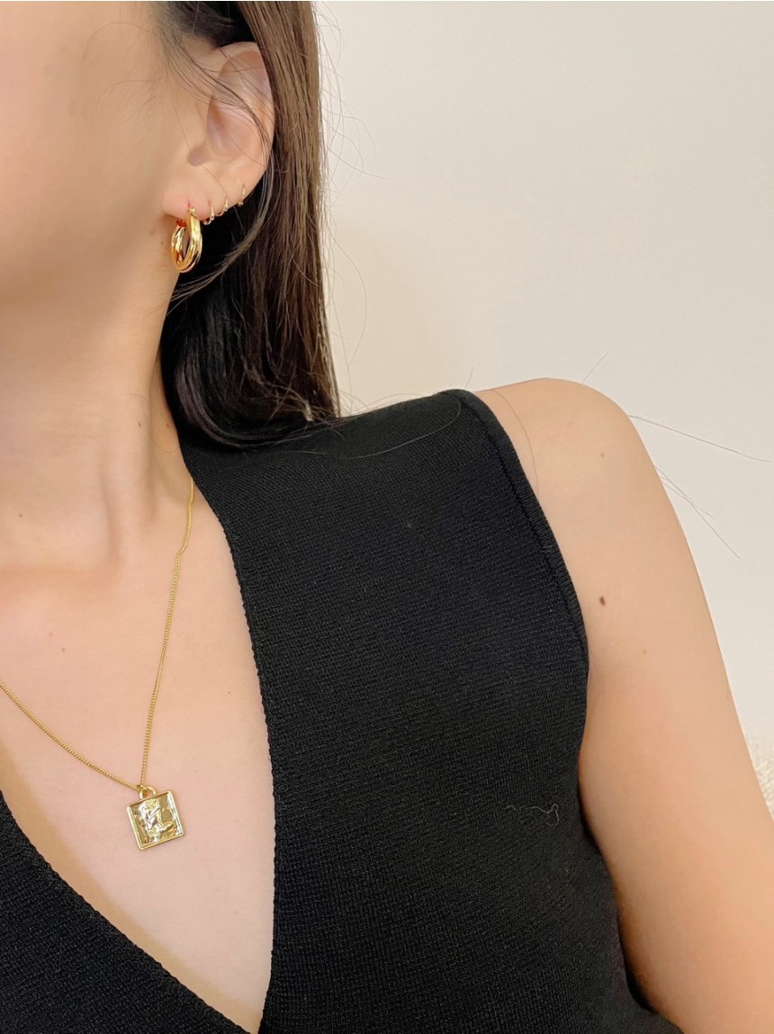 justLoveR.】 TAMIA EARRINGS ピアス [AESPA カリナ着用] ピアス