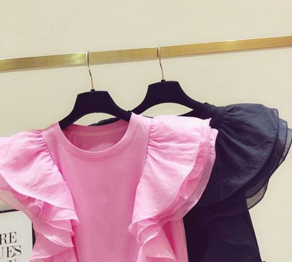 フリル トップス レディース フリル袖 半袖 フレンチスリーブ シャツ ブラウス クルーネック カットソー 大きいサイズ 白 黒 カジュアル 可愛い 韓国 ファッション 大人可愛い km フリル トップス レディース フリル袖 半袖 フレンチスリーブ シャツ ブラウス クルーネック カットソー 大きいサイズ 白 黒 カジュアル 可愛い 韓国 ファッション 大人可愛い km