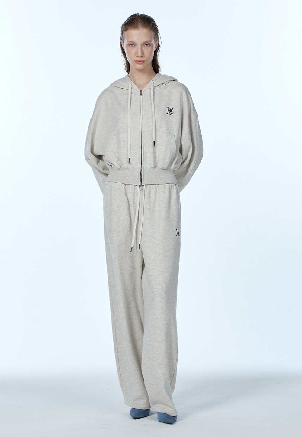 【WOOALONG】 SIGNATURE CROP HOOD ZIP-UP : OAT MEAL 【WOOALONG】 SIGNATURE CROP HOOD ZIP-UP : OAT MEAL