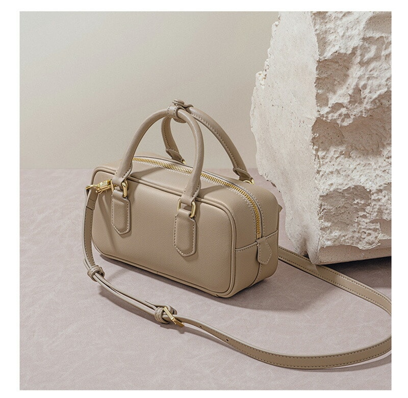 ボストンバッグ レディース 合皮 ショルダーベルト付属 横長 ハンドバッグ バッグ 鞄 かばん ショルダー掛け 斜めがけ ショルダーバッグ 斜め掛けバッグ 小さめ ボウリングバッグ フォー ボストンバッグ レディース 合皮 ショルダーベルト付属 横長 ハンドバッグ バッグ 鞄 かばん ショルダー掛け 斜めがけ ショルダーバッグ 斜め掛けバッグ 小さめ ボウリングバッグ フォー